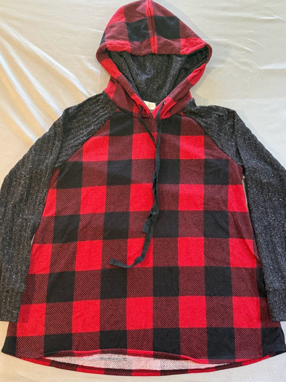 Riah Fashion Woman’s Buffalo Plaid Light Weight Drawstring Hoodie Size Med New